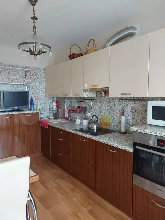 1-к. квартира, 40 м, 7/10 эт. - Фото 0