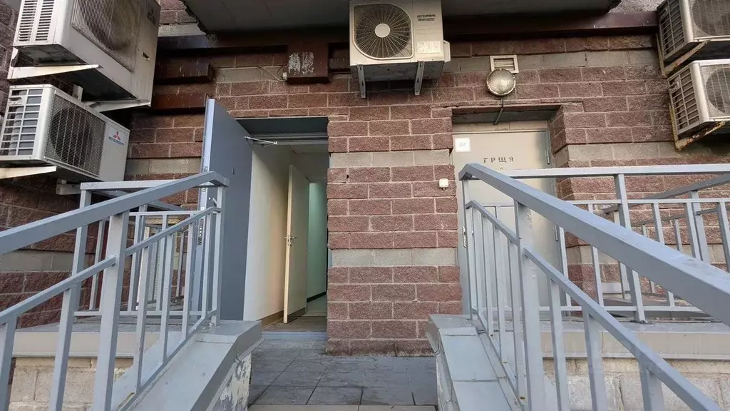 Торговая площадь в Санкт-Петербург Комендантский просп., 51к1 (38 м) - Фото 1