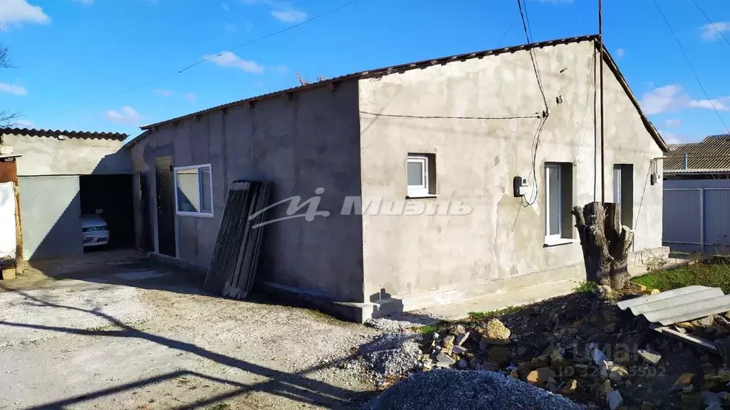 Дом в Крым, Черноморский район, Краснополянское с/пос, с. Кузнецкое ... - Фото 2