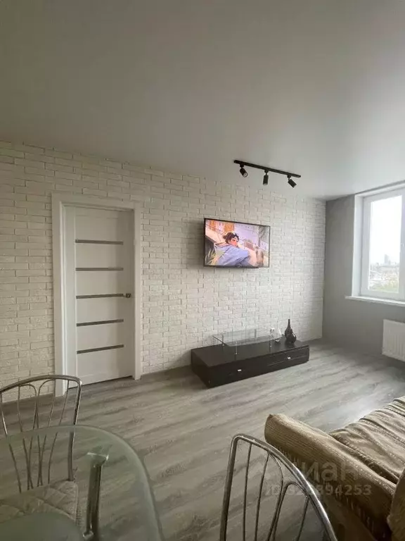 1-к кв. Свердловская область, Екатеринбург ул. Заводская, 73 (39.0 м) - Фото 2