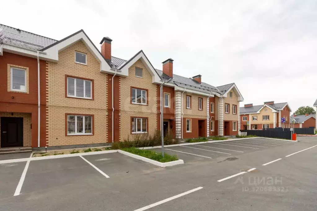 Таунхаус в Тюменская область, Тюмень ул. Алексея Рогожина (105 м) - Фото 1