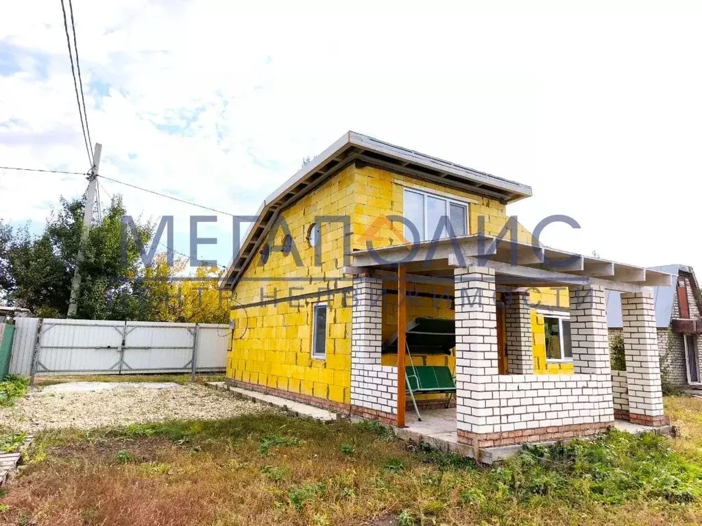 Дом в Саратовская область, Балаковский район, Натальинское ... - Фото 1