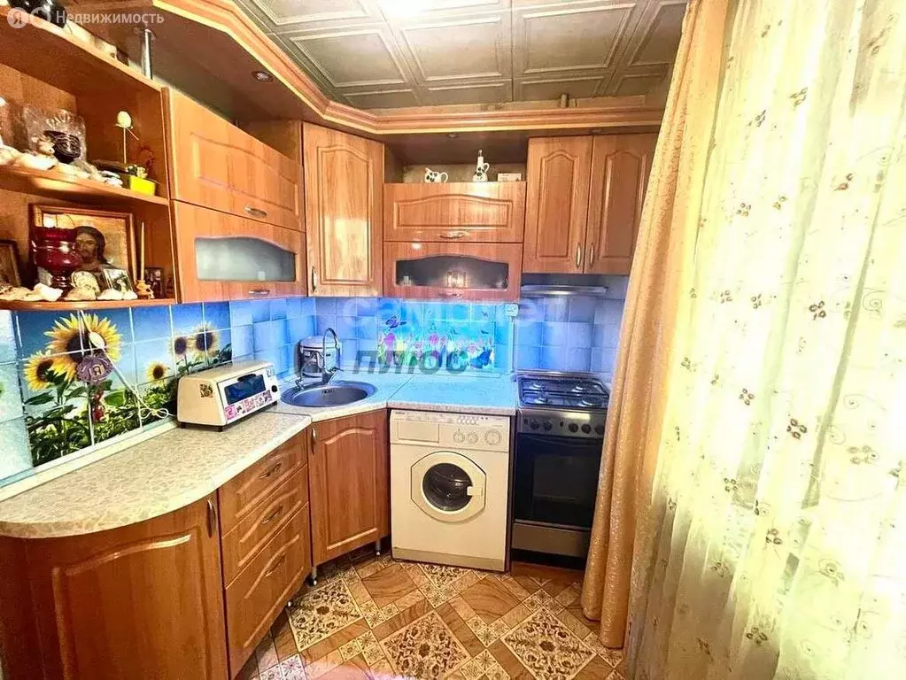 3-комнатная квартира: Волгоград, посёлок Ангарский, улица ... - Фото 1