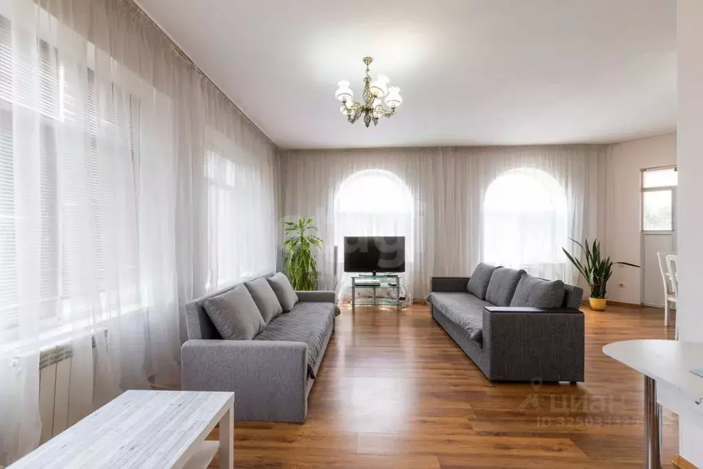 Дом в Краснодарский край, Геленджик Голубая Бухта мкр,  (215 м) - Фото 1