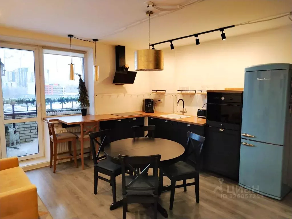 3-к кв. Ленинградская область, Мурино Всеволожский район, ул. Шоссе в ... - Фото 1