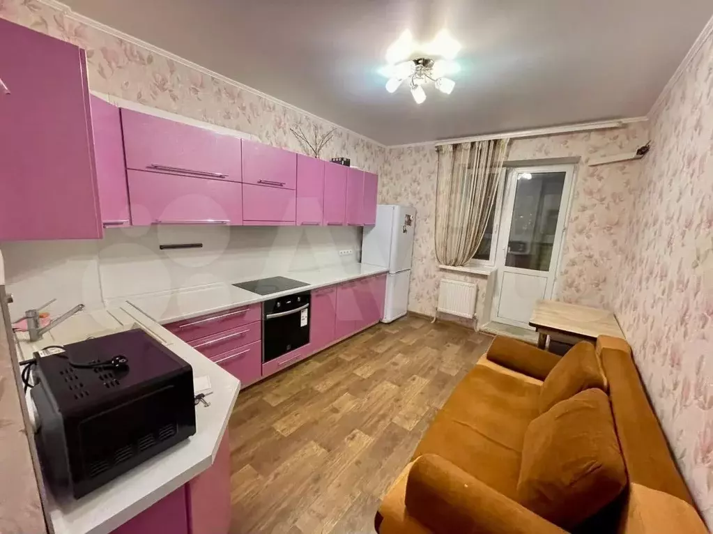 1-к. квартира, 40 м, 10/19 эт. - Фото 0