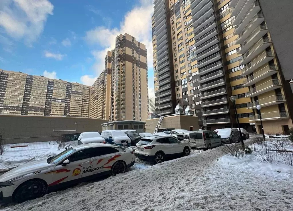 Помещение свободного назначения в Московская область, Реутов Юбилейный ... - Фото 1