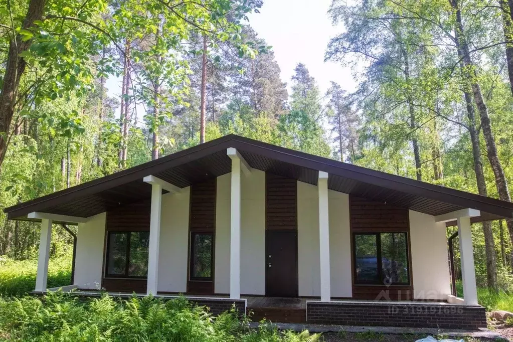 Дом в Ленинградская область, Выборгский район, Приморское городское ... - Фото 1