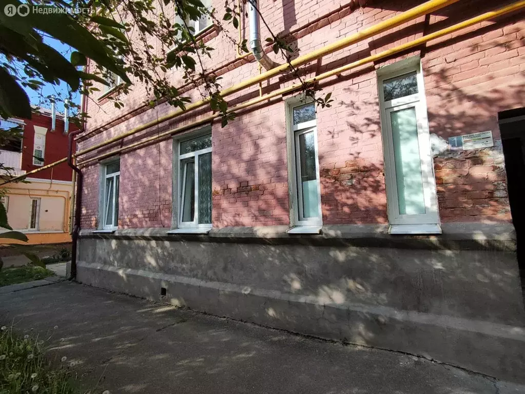 2-комнатная квартира: Армавир, улица Тургенева, 76 (30 м) - Фото 1