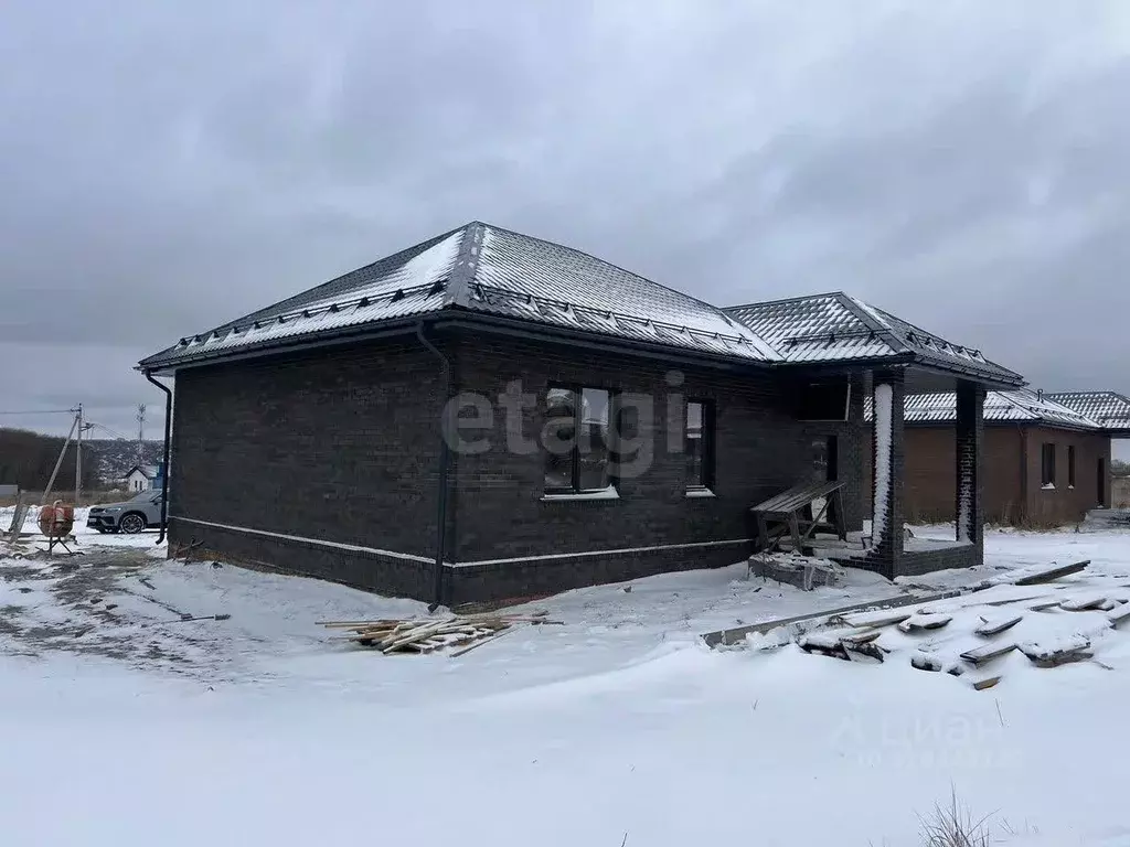 Дом в Курская область, Курский район, Моковский сельсовет, д. Гремячка ... - Фото 1