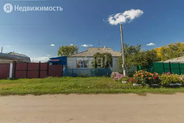Дом в Ялуторовский район, деревня Прогресс, Садовая улица (86.1 м) - Фото 0