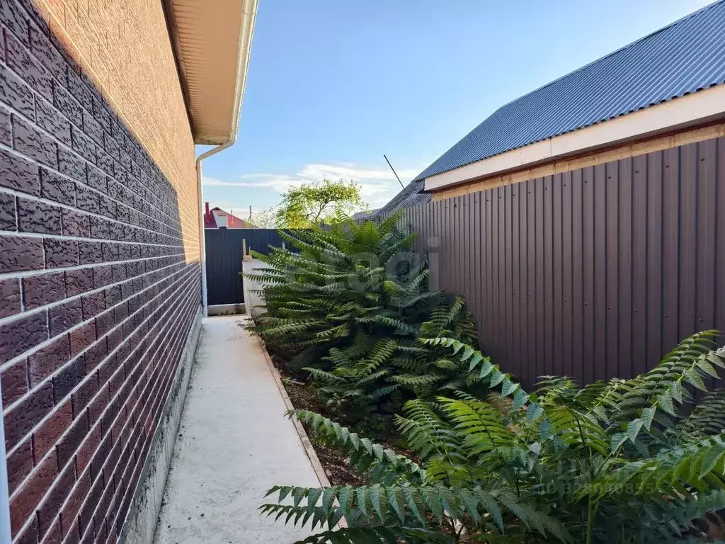 Дом в Адыгея, Майкоп ул. 9 Января (100 м) - Фото 2