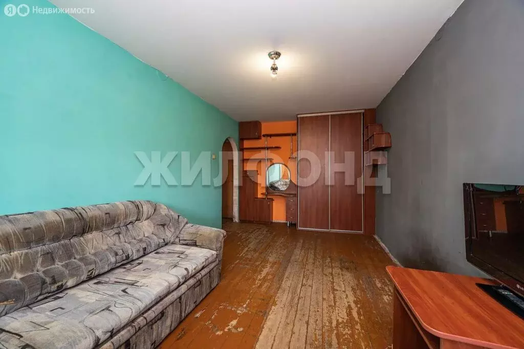 1-комнатная квартира: Барнаул, улица 50 лет СССР, 8 (30.4 м) - Фото 1