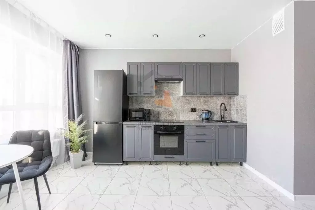 Студия Татарстан, Казань ул. Братьев Батталовых, 20А (32.0 м) - Фото 2