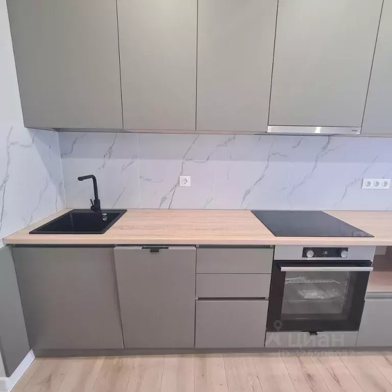 2-к кв. Омская область, Омск просп. Комарова, 11/3 (52.0 м) - Фото 1