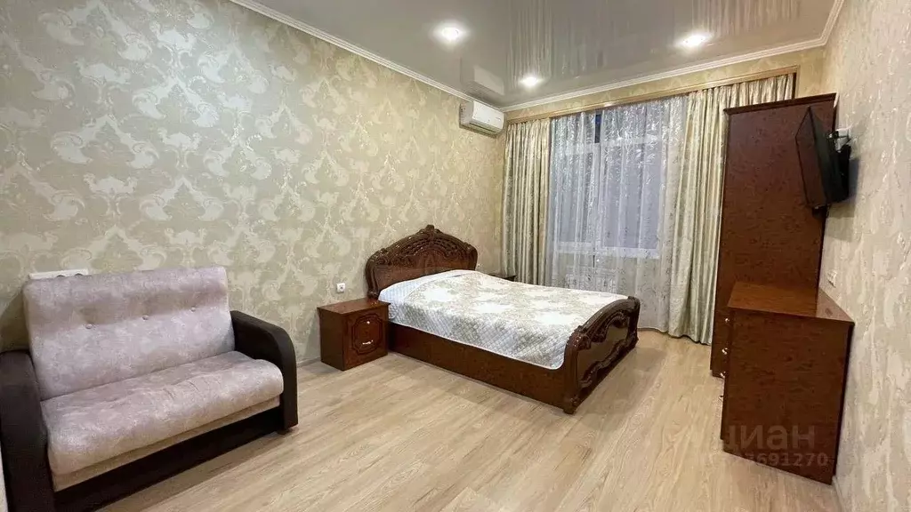 1-к кв. Краснодарский край, Геленджик Крымская ул., 19к6 (43.0 м) - Фото 1