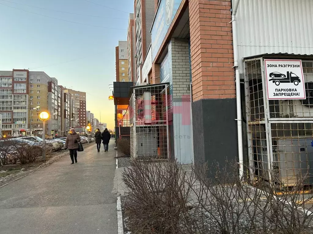 Торговая площадь в Тюменская область, Тюмень ул. Станислава ... - Фото 1