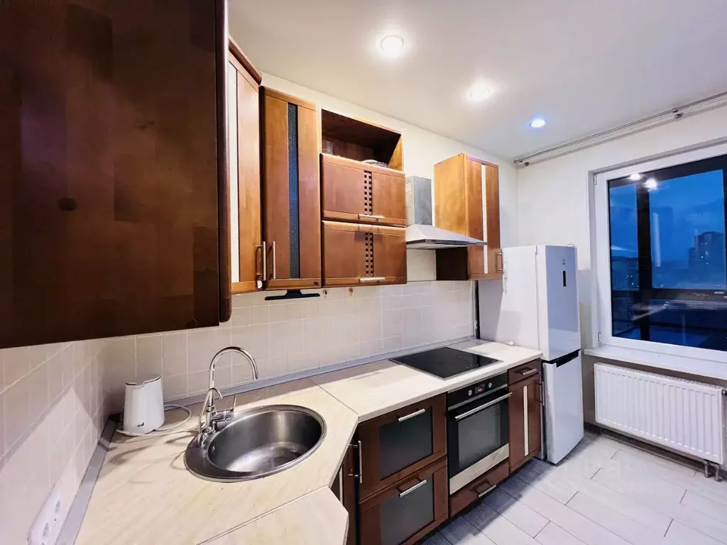 2-к кв. Татарстан, Казань ул. Сибгата Хакима, 44 (60.0 м) - Фото 1