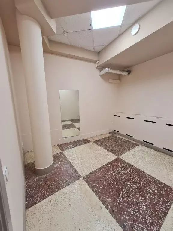 Офис в Пермский край, Пермь ул. Революции, 7 (9 м) - Фото 1