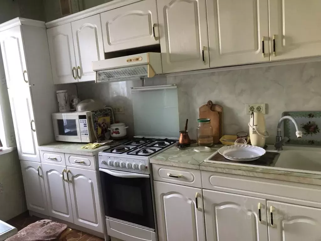 3-к кв. Волгоградская область, Волгоград ул. Менжинского, 11А (61.8 м) - Фото 0