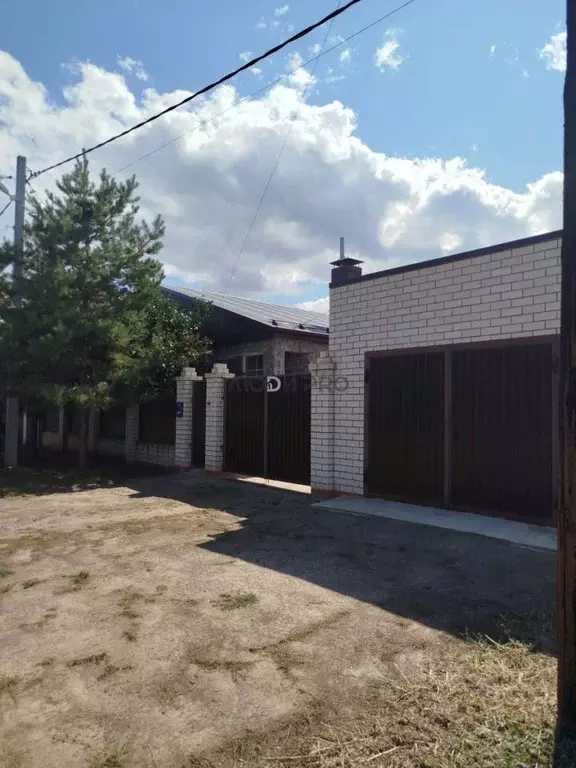Дом в Саратовская область, Энгельсский район, Красноярское ... - Фото 0