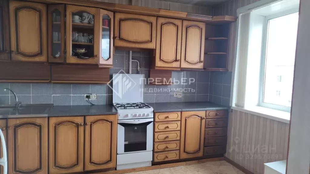 4-к кв. Кировская область, Киров ул. Физкультурников, 13 (90.4 м) - Фото 1