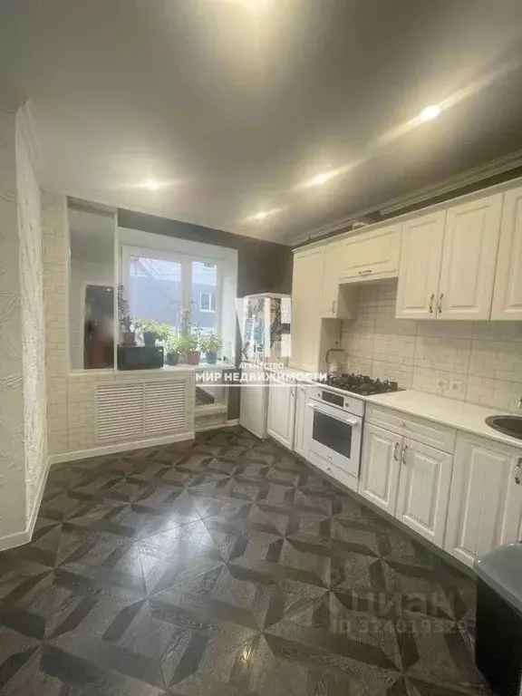 2-к кв. Калининградская область, Советск ул. Розы Люксембург, 7 (63.0 ... - Фото 1