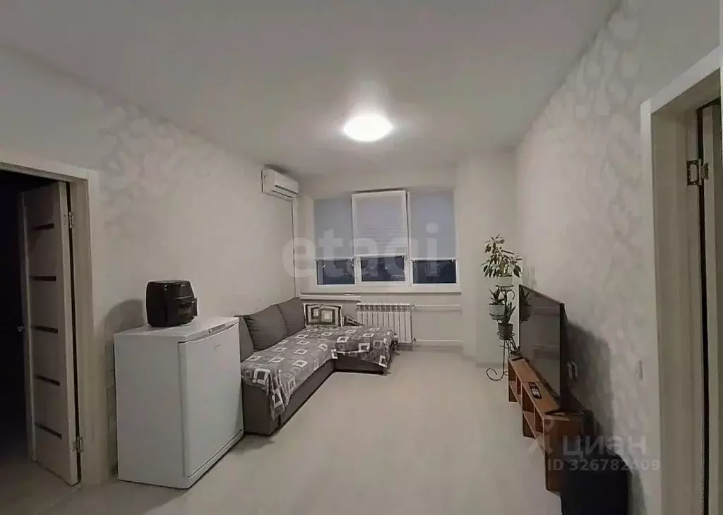 2-к кв. Ростовская область, Батайск ул. Луначарского, 177Бк2 (61.9 м) - Фото 1