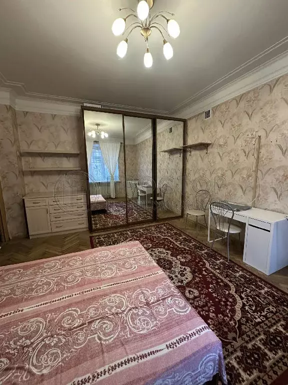 Продается комната в 3-комнатной квартире - Фото 0