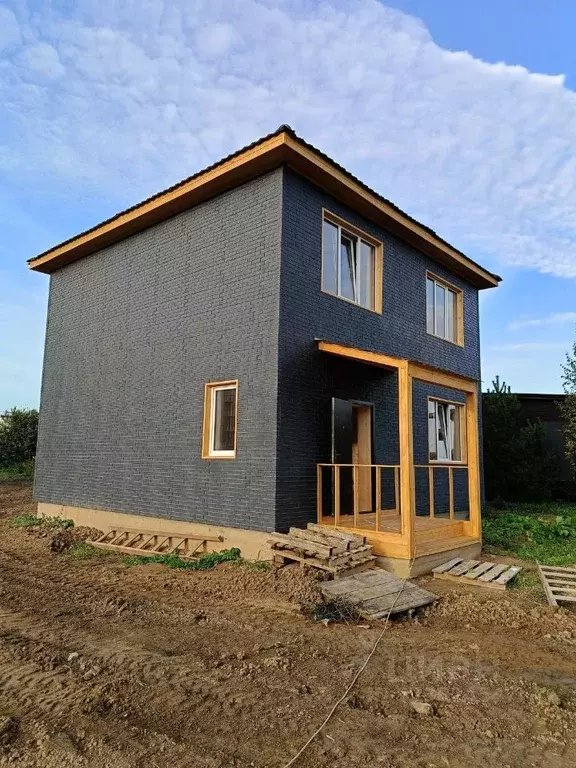 Дом в Ленинградская область, Ломоносовский район, Русско-Высоцкое ... - Фото 1