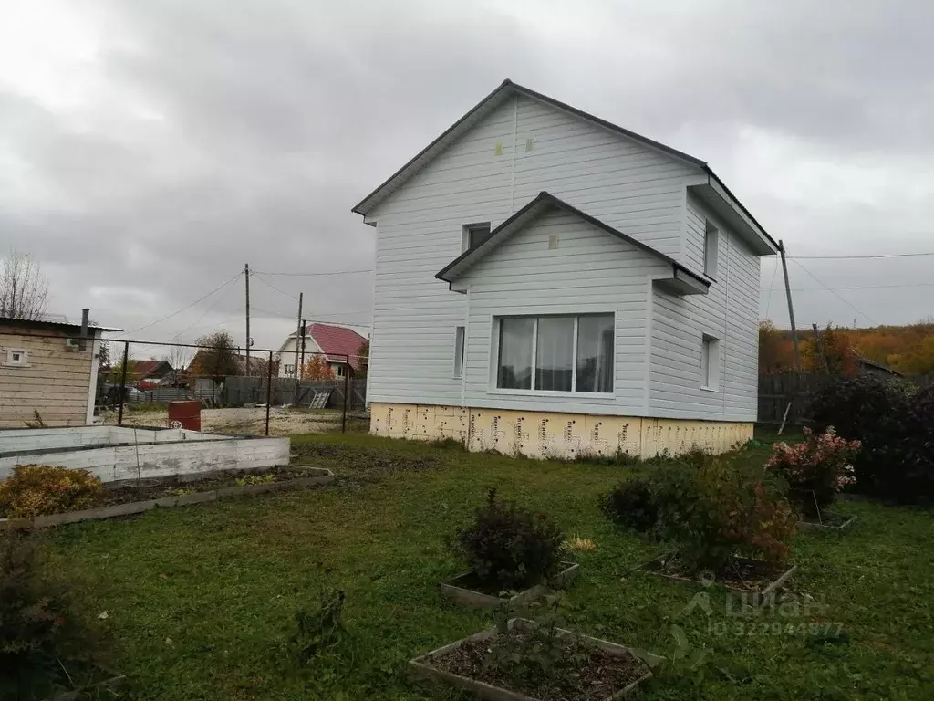 Дом в Пермский край, Губаха Коммунистическая ул., 69 (120 м) - Фото 1