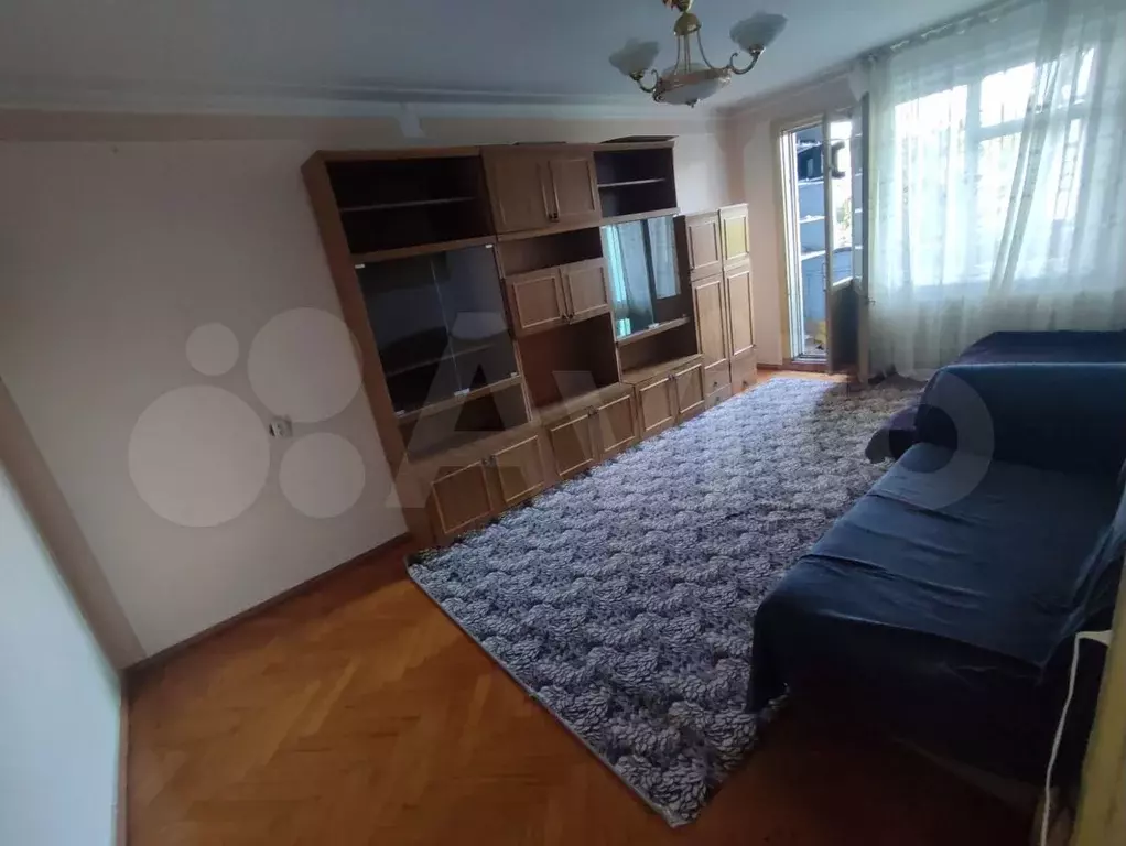 3-к. квартира, 60 м, 5/5 эт. - Фото 1