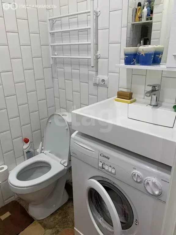 Квартира-студия: посёлок Октябрьский, улица Французский Квартал, 13 ... - Фото 2