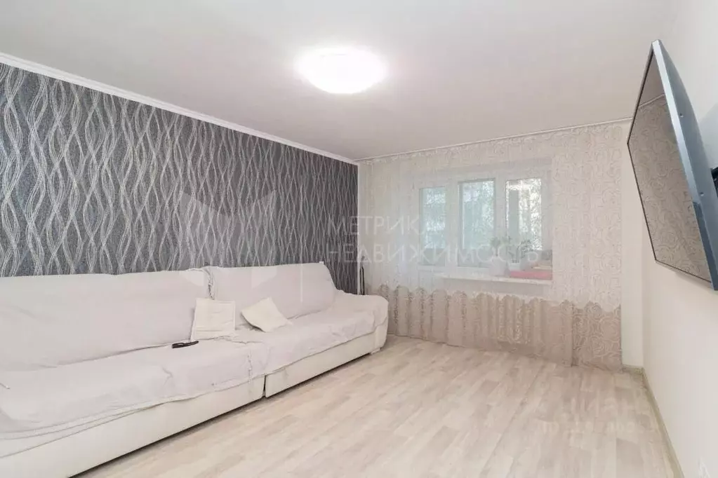 3-к кв. Тюменская область, Тюмень ул. Щербакова, 110 (60.7 м) - Фото 1