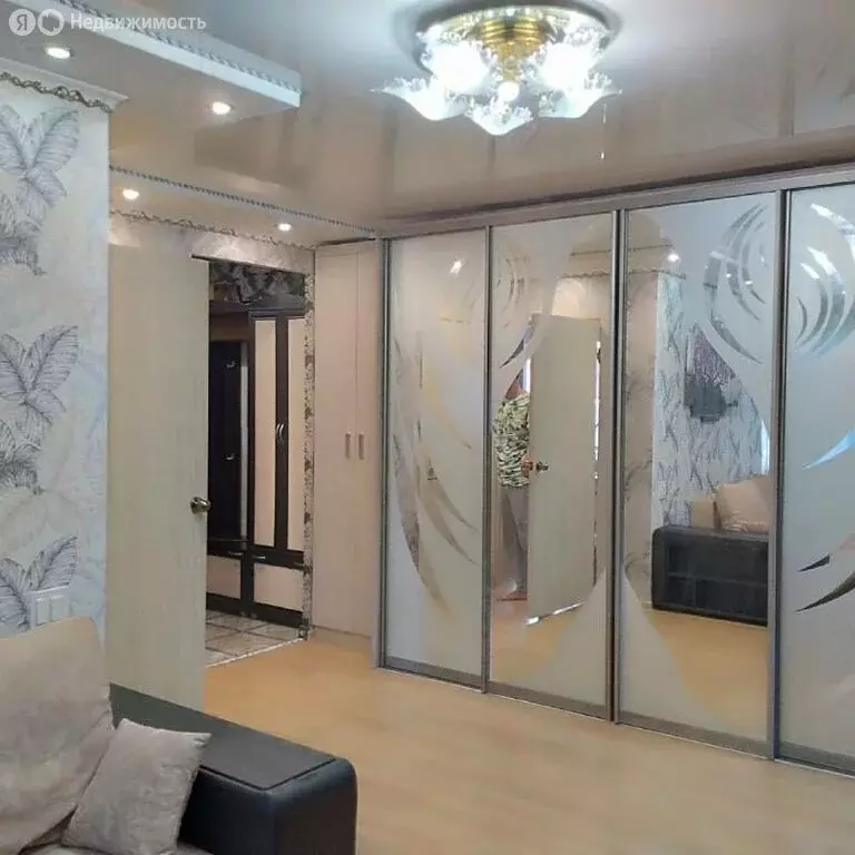 3-комнатная квартира: Тихорецк, улица Калинина, 107 (54 м) - Фото 1