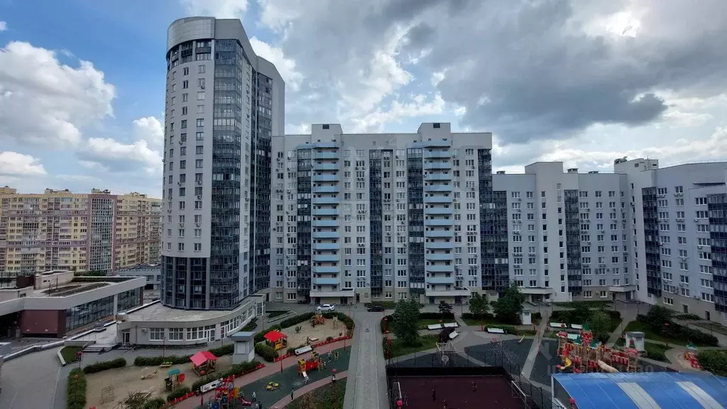 3-к кв. Свердловская область, Екатеринбург ул. Московская, 77 (122.0 ... - Фото 1