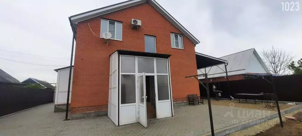 Дом в Краснодарский край, Динской район, Нововеличковское с/пос, ... - Фото 2