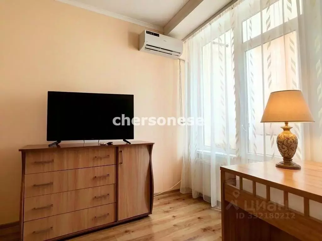 1-к кв. Севастополь ул. Молодых Строителей, 1А (38.0 м) - Фото 1
