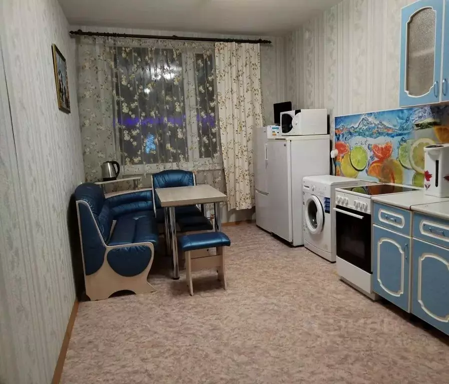 2-к кв. Ямало-Ненецкий АО, Лабытнанги Первомайская ул., 23 (65.0 м) - Фото 1