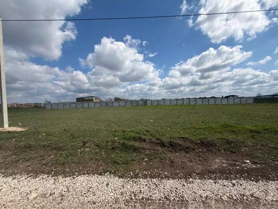 Участок в Крым, Симферопольский район, с. Мирное ул. Бекира Османова ... - Фото 1