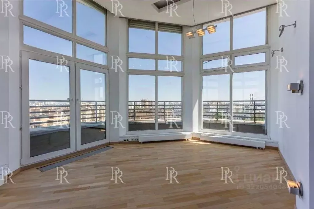 6-к кв. Москва Таганская ул., 36К2 (330.0 м) - Фото 0