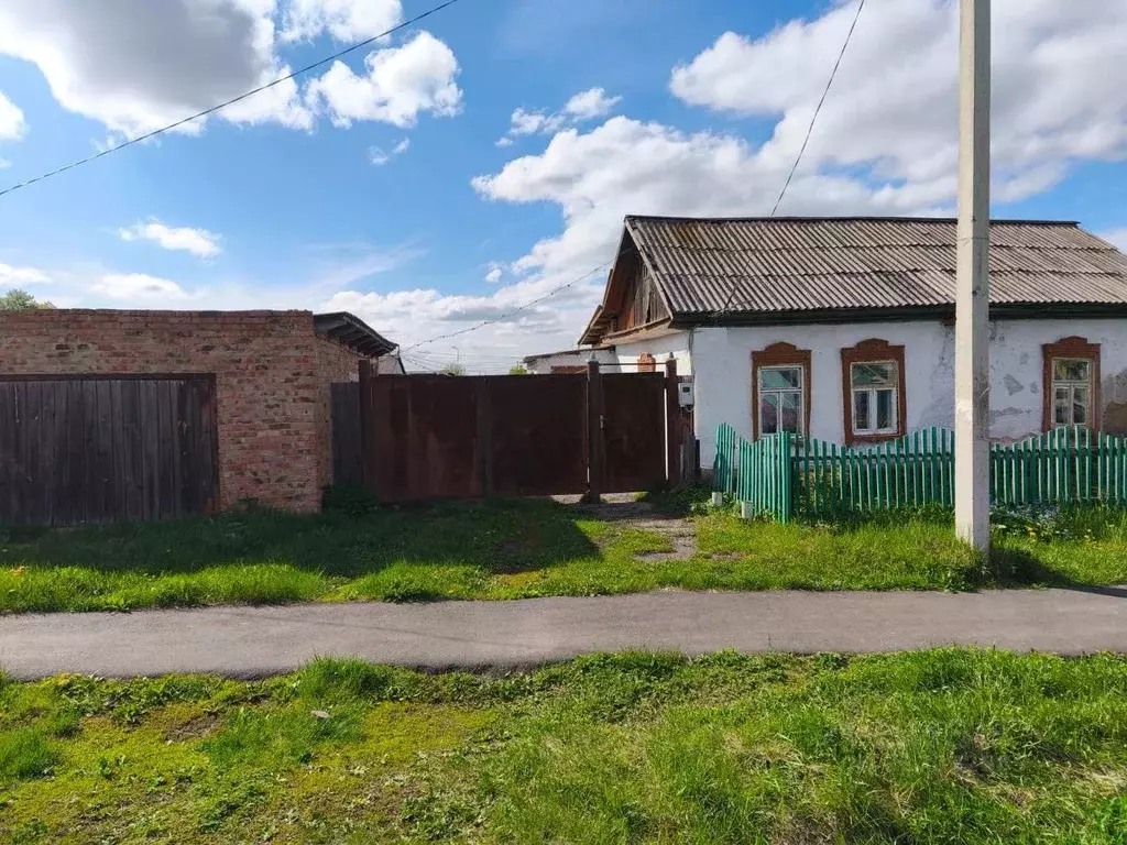 Дом в Омская область, Саргатское рп ул. Кооперативная (45 м) - Фото 0