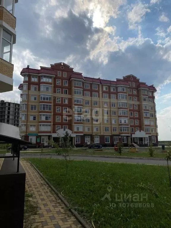 6-к кв. Ингушетия, Магас ул. Набережная (260.0 м) - Фото 0