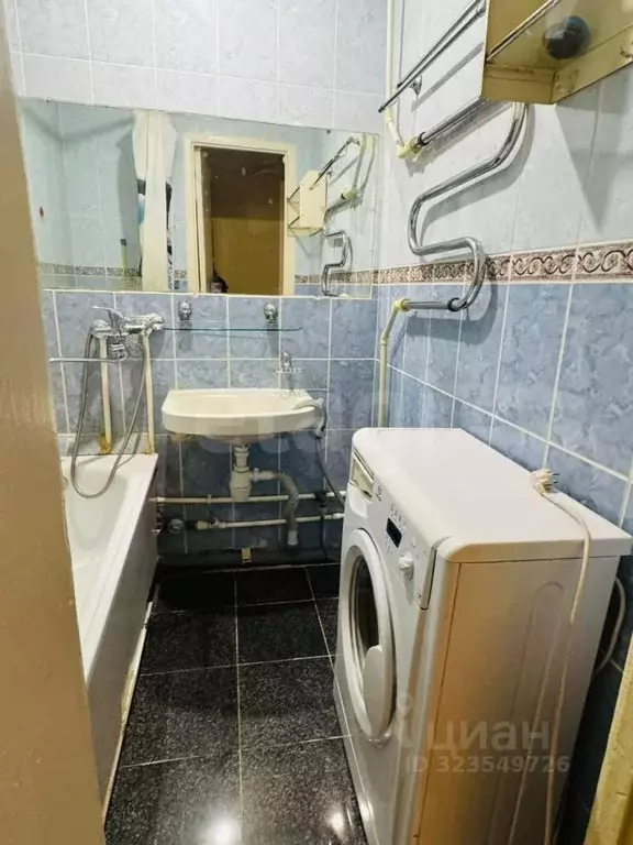 2-к кв. Саха (Якутия), Якутск ул. Орджоникидзе, 8/1 (49.7 м) - Фото 1