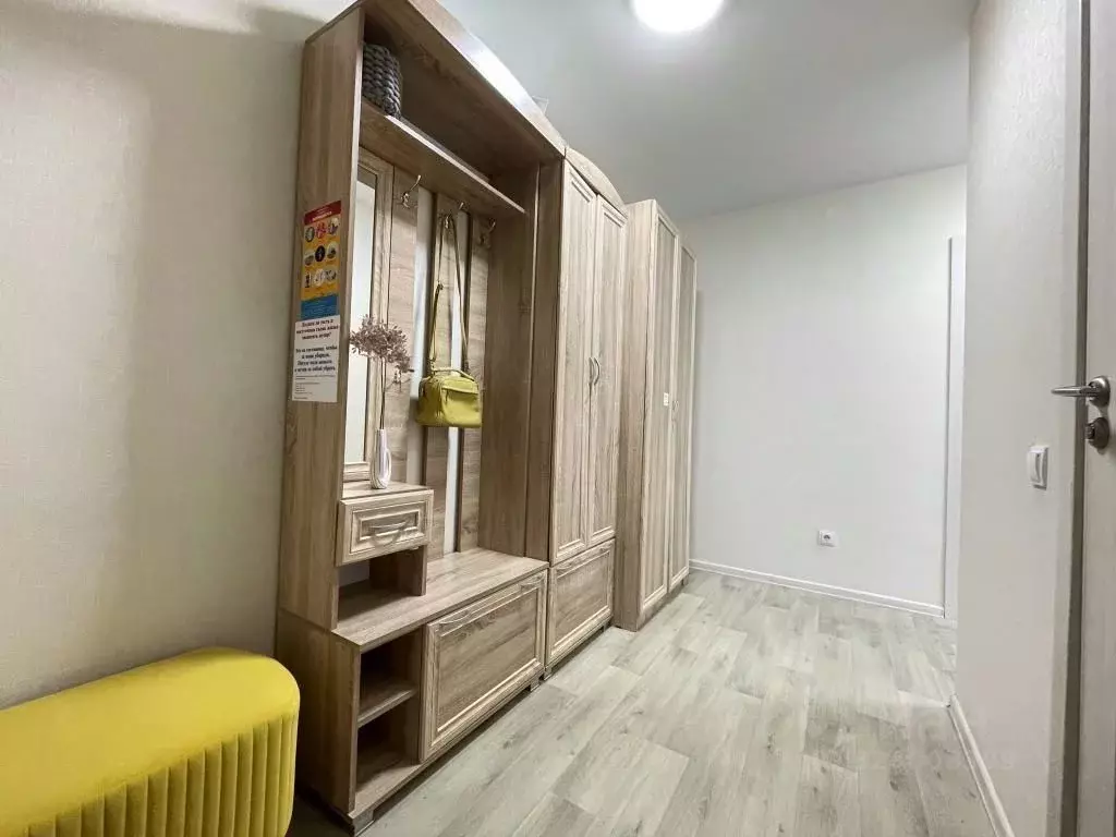 1-к кв. Нижегородская область, Бор ул. Максимова, 1 (56.0 м) - Фото 2