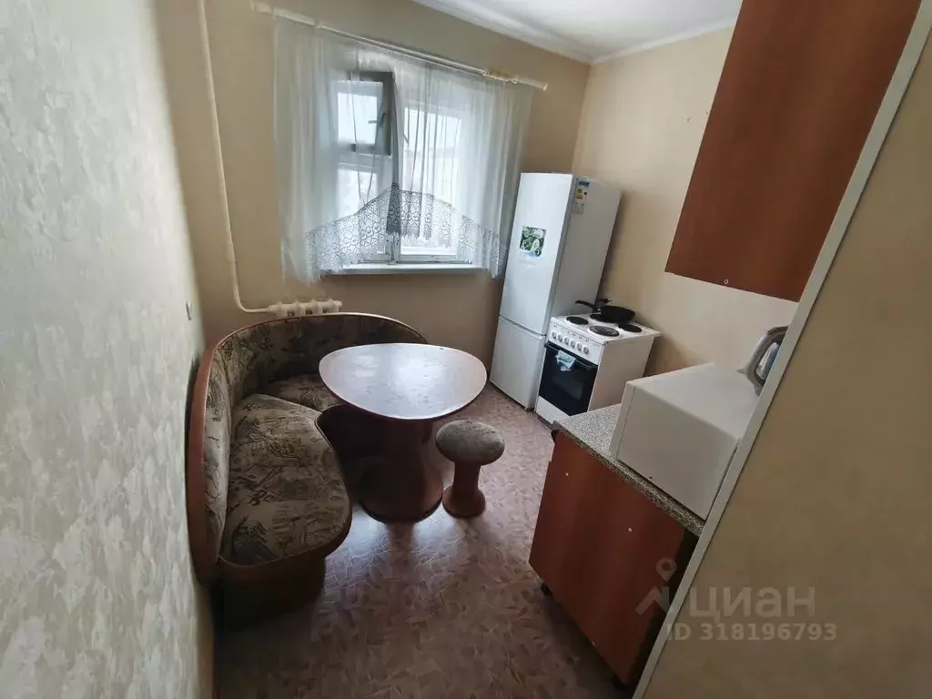 1-к кв. Ханты-Мансийский АО, Когалым Ленинградская ул., 5 (30.0 м) - Фото 0