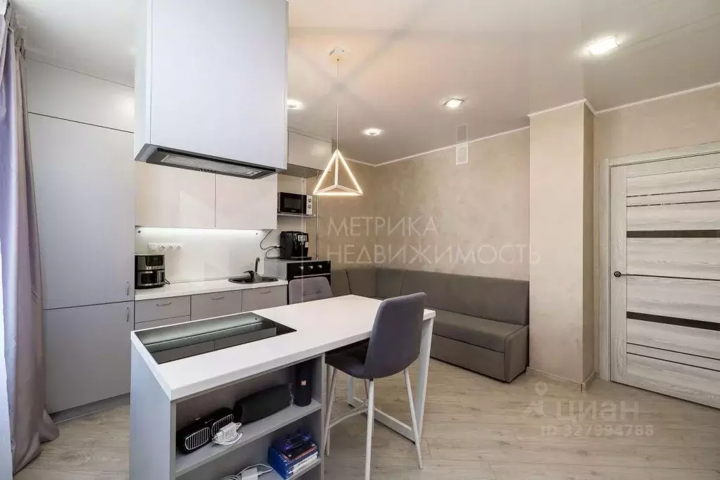 1-к кв. Тюменская область, Тюмень ул. Николая Никитина, 12 (40.2 м) - Фото 1