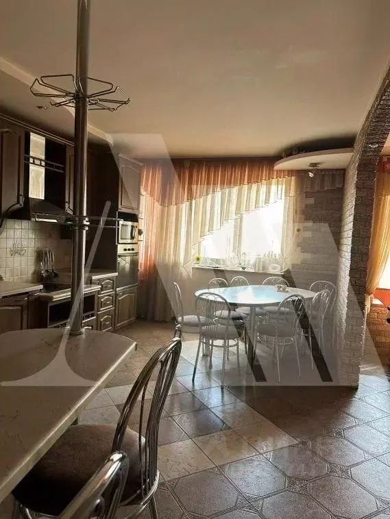 3-к кв. Омская область, Омск ул. Масленникова, 80 (96.9 м) - Фото 2