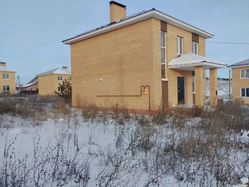 Коттедж в Татарстан, Высокогорский район, Чернышевское с/пос, с. ... - Фото 1