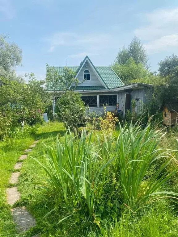 Участок в Санкт-Петербург пос. Александровская, ул. Привокзальная, 9 ... - Фото 0
